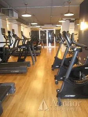 Rented by Anchor Associates | media 5