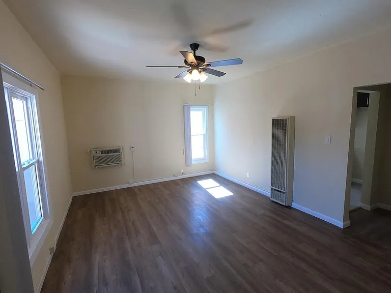 140 Carr Dr #7 — Photo 3