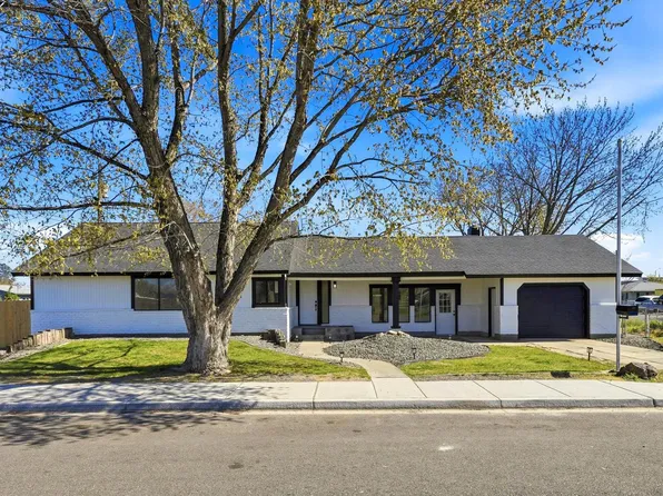 715 S Juniper St, Kennewick, WA 99336