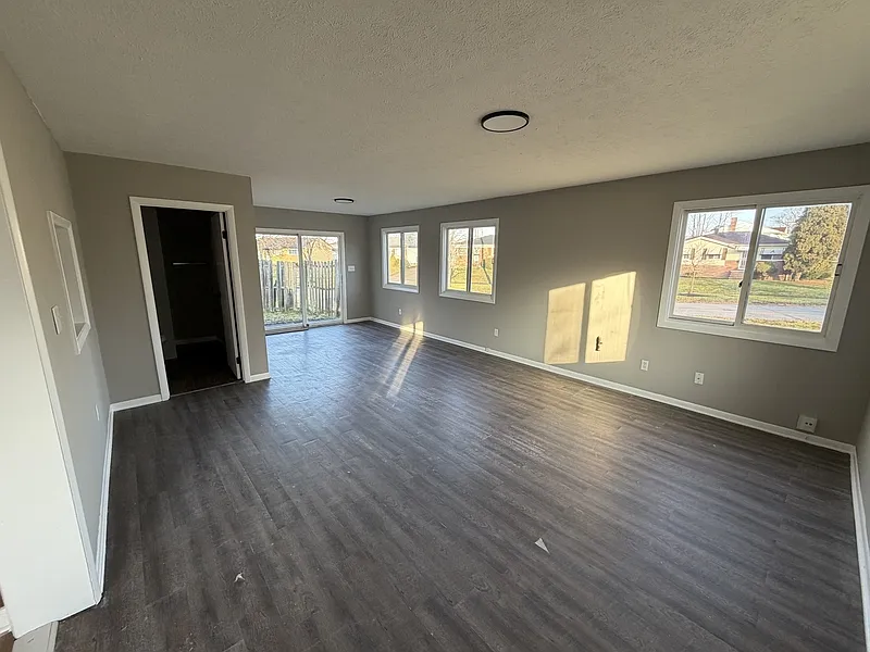 3 bed, 2.0 bath, 1508 sqft, $1,600 — Photo 4