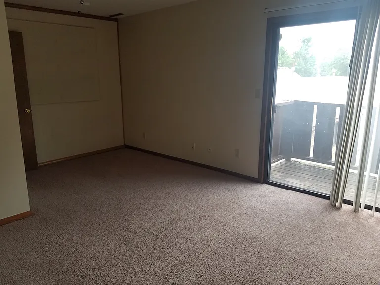 balconey bedroom_07202018