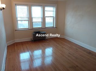 7851 S Coles Ave APT 2W, Chicago, IL 60649
