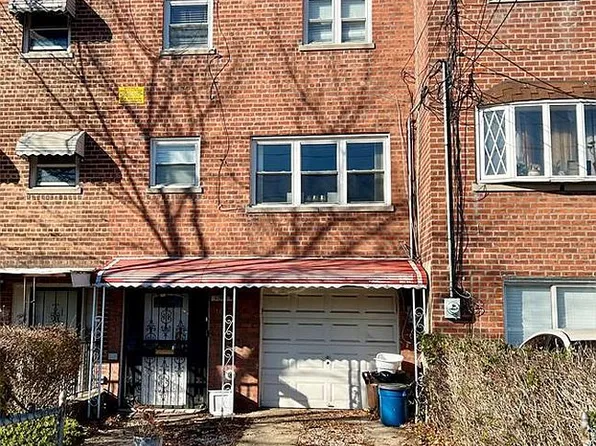 3807 Laconia Ave, Bronx, NY 10469
