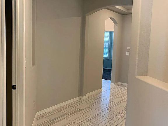 3rd image of 7420 Eagle Vista Dr