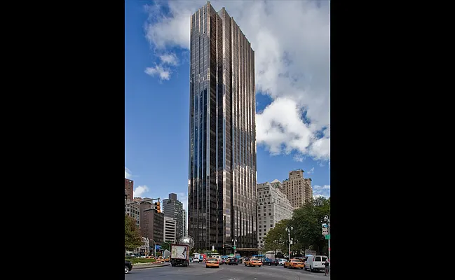 Rented by Douglas Elliman | media 17