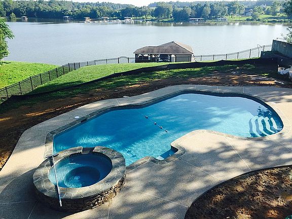 3rd image of 27132 Daniels Point Dr