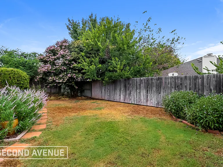 3704 Garden Springs Dr — Photo 19