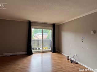 147 Edgehill Dr #G12, Barrie, ON L4N1L9