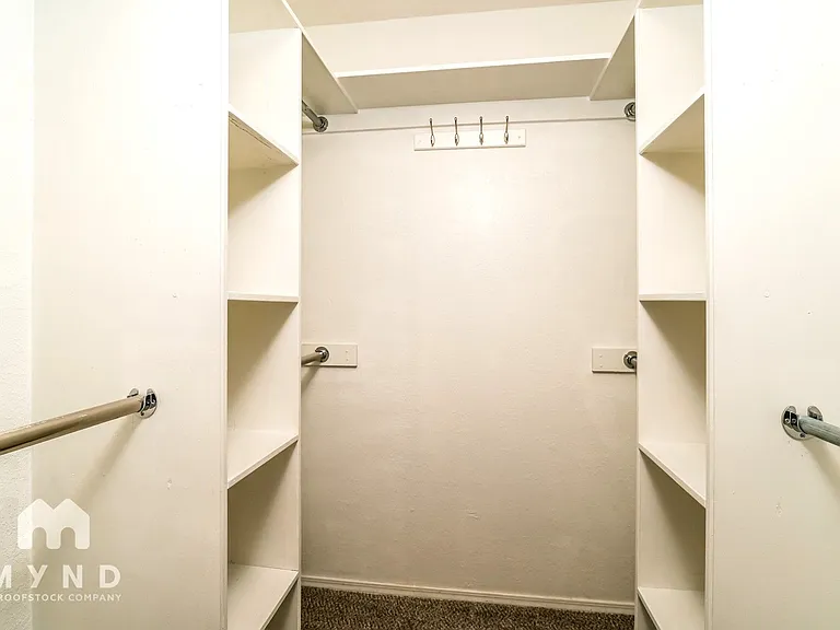 4417 W Toledo St — Photo 15