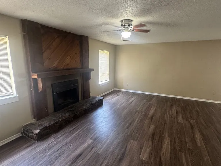 2835 Toehill Cv — Photo 34