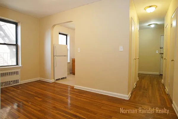 Rented by Norman Raindel, LREB | media 1