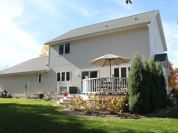 2nd image of 823 Makaala Dr