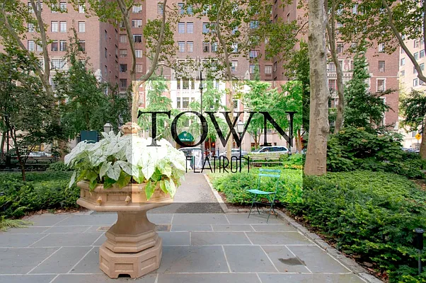 Rented by Town Residential | media 25