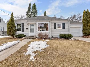 1510 S 12th St, Manitowoc, WI 54220