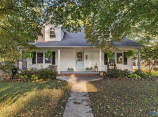 521 East St, Athens, AL 35611