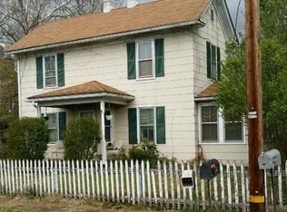 37 Flory Ave, Stuarts Draft, VA 24477
