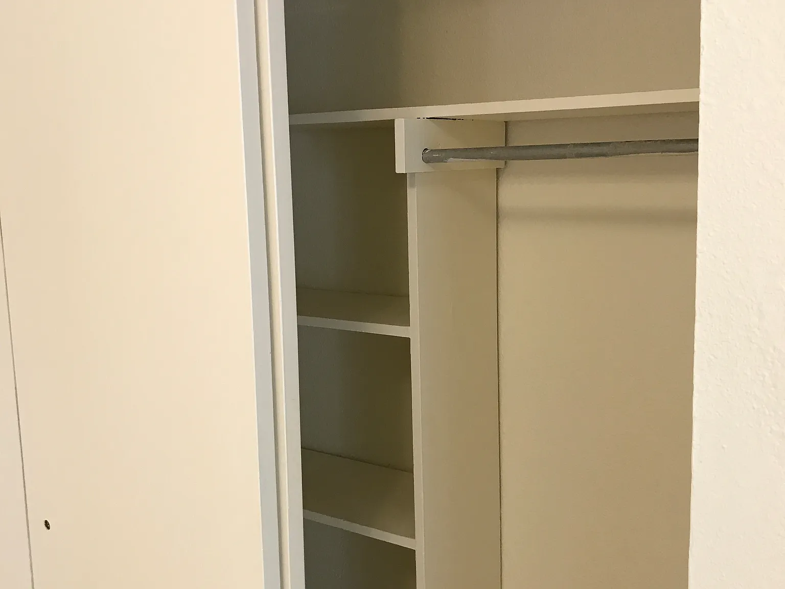 2 bed, 800 sqft, $1,100 — Photo 4