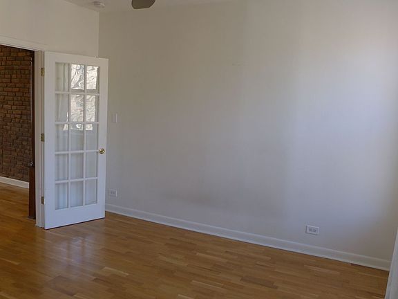 5th image of 158 President St APT 3