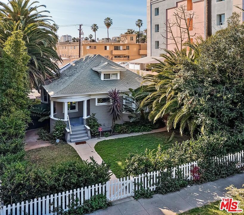 1124 7th St, Santa Monica, CA 90403 | MLS #26642117 | Zillow