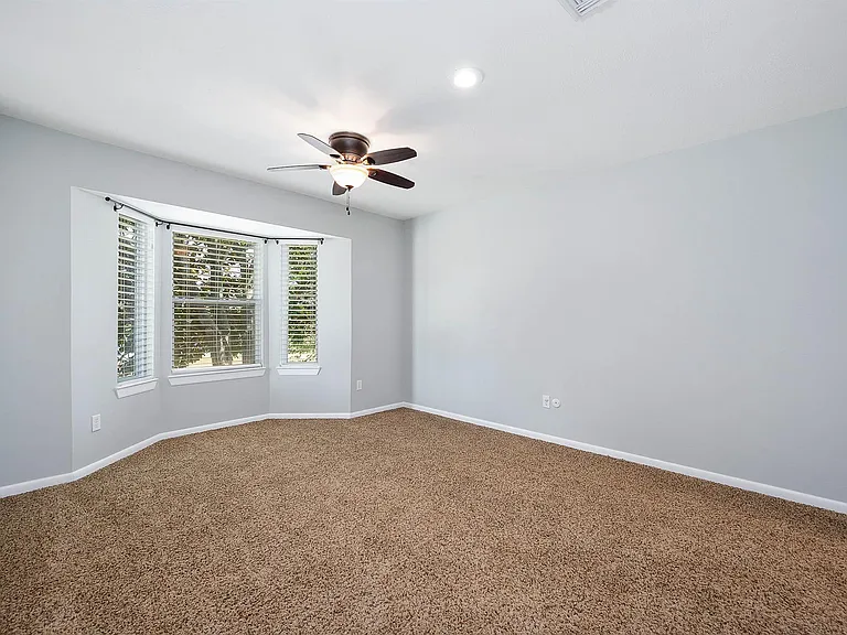 2470 Country Club Dr — Photo 16