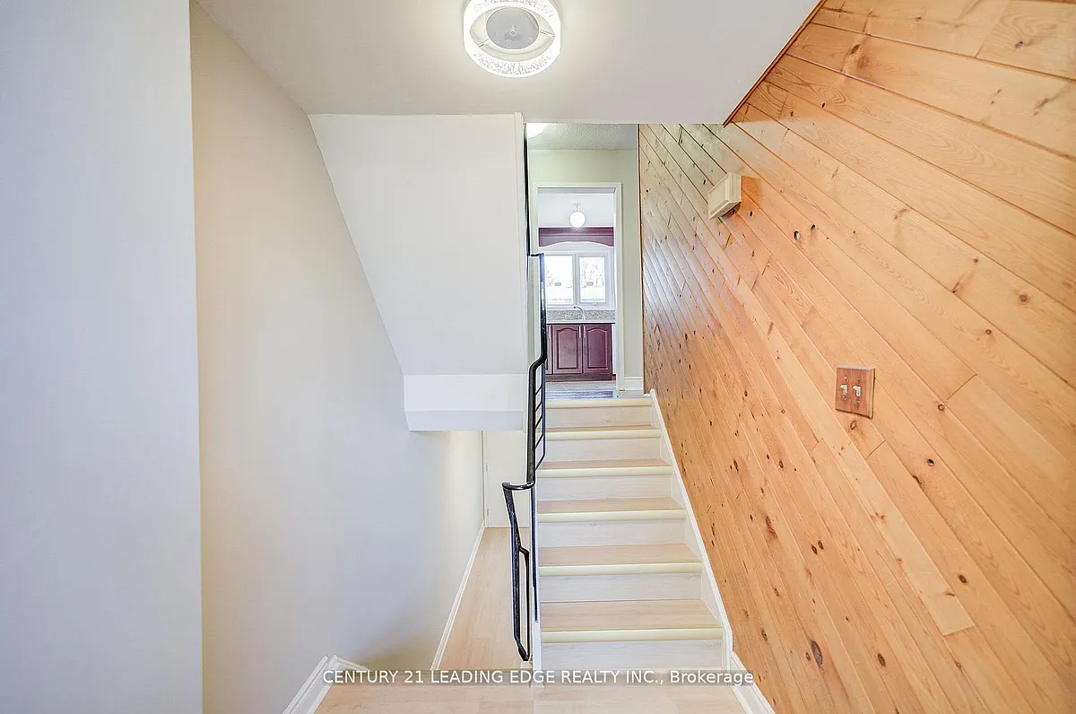 Building Photo - 331 Trudelle St #54