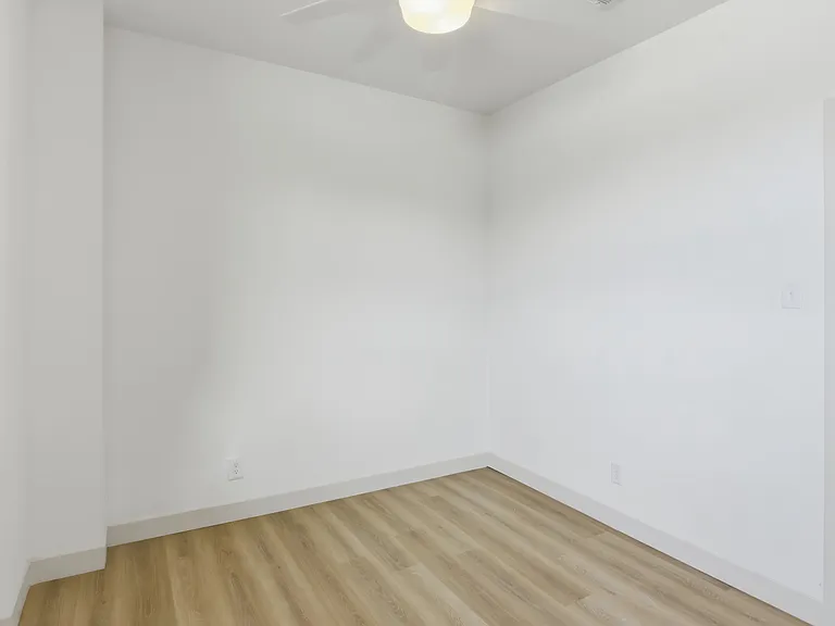 316 N Oakland Ave #10 — Photo 6