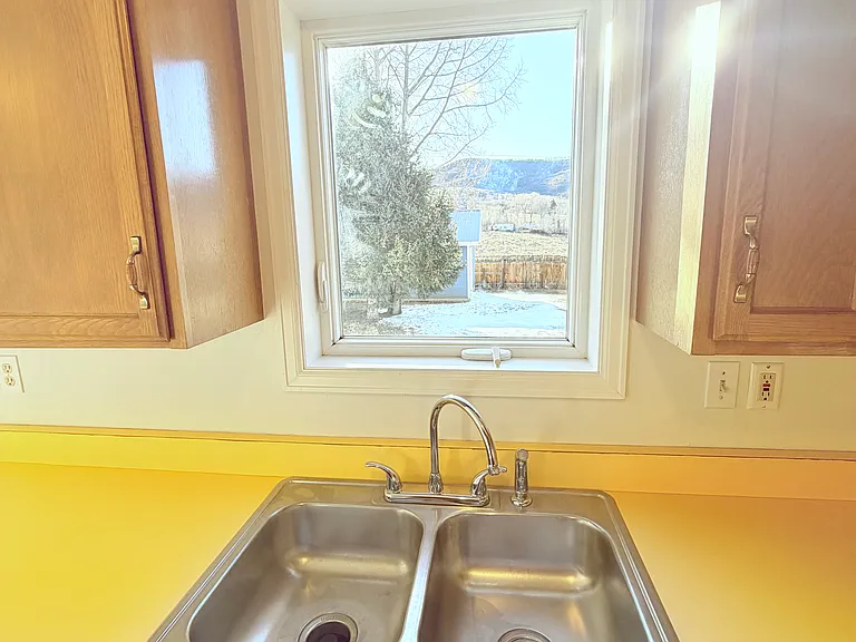 726 Lillian Ln #202 — Photo 17