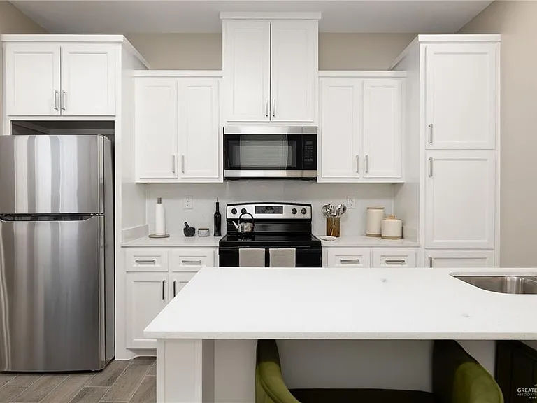 2504 E Harrison Ave #3 — Photo 9