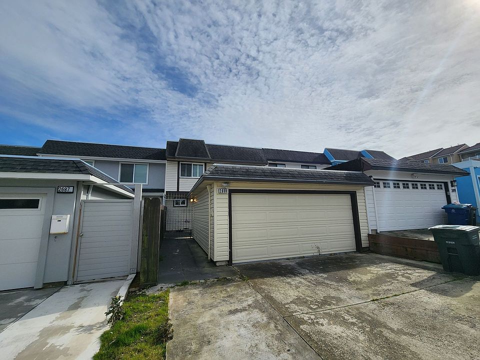 1st image of 2689 Cromwell Row