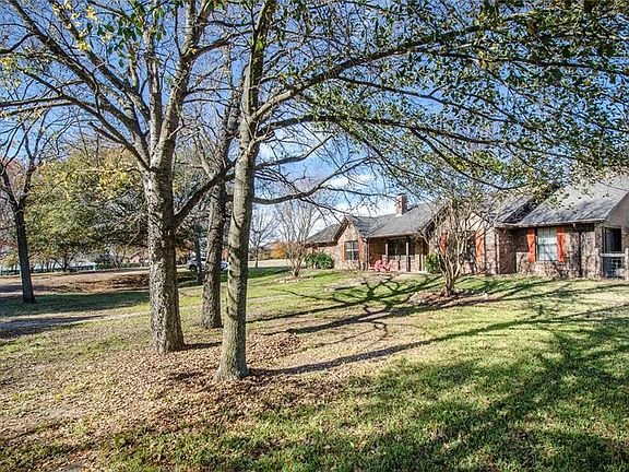 3rd image of 119 Kirk Dr