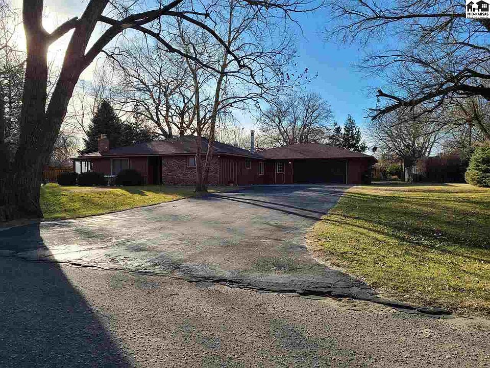 1st image of 10121 Golden Arrow Dr
