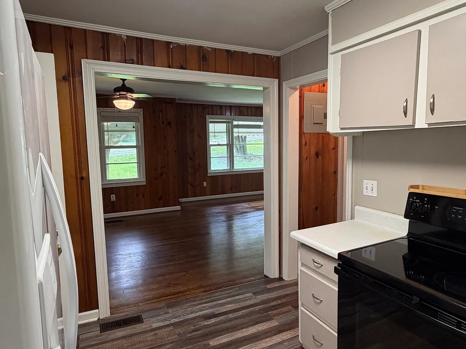 4 bed, 2000 sqft, $1,500 — Photo 3