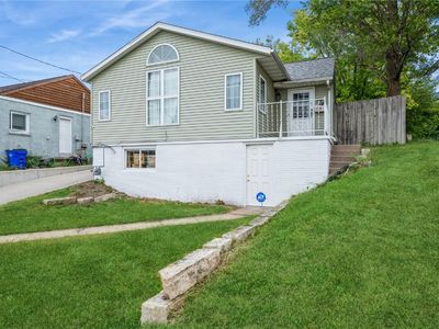 1722 Center Point Rd NE, Cedar Rapids, IA, 52402