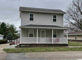 110 S Main St, Payson, IL 62360