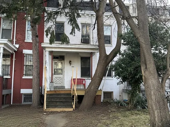 606 Kenyon St NW, Washington, DC 20010