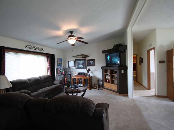 4th image of 1422 Pinecrest St