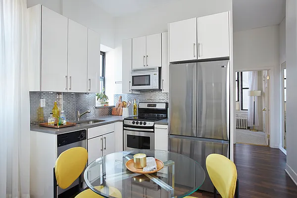 Sold by Compass | media 2