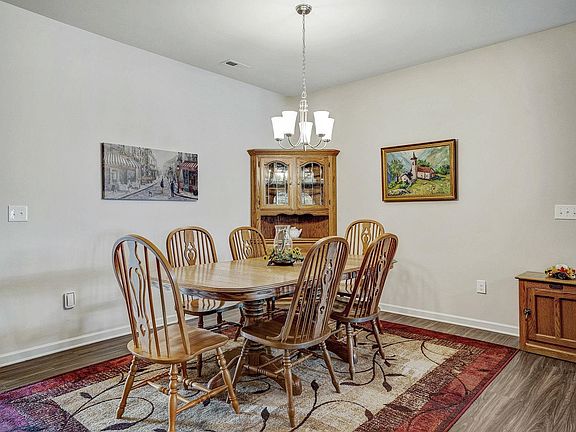 5th image of 753 River Dell Townes Ave
