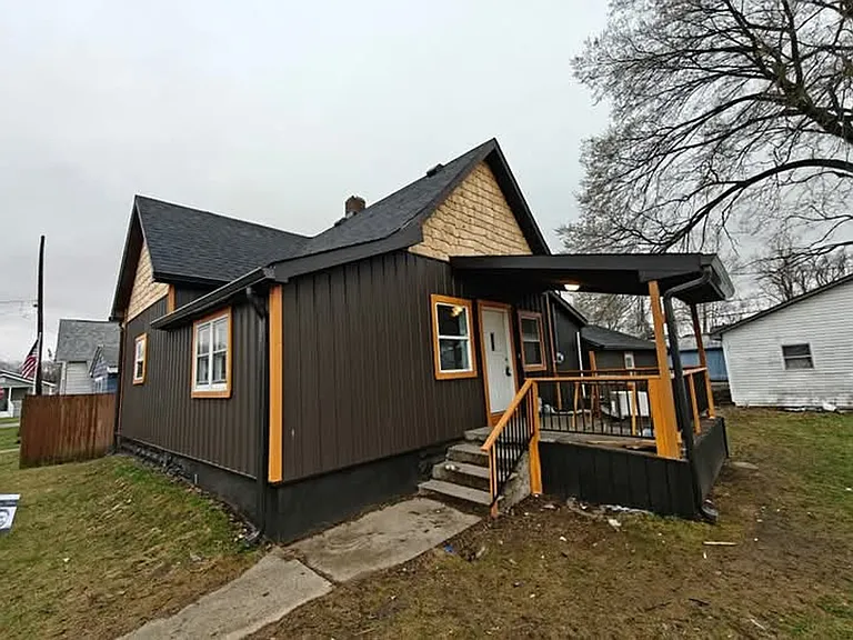 817 Indiana Ave — Photo 1