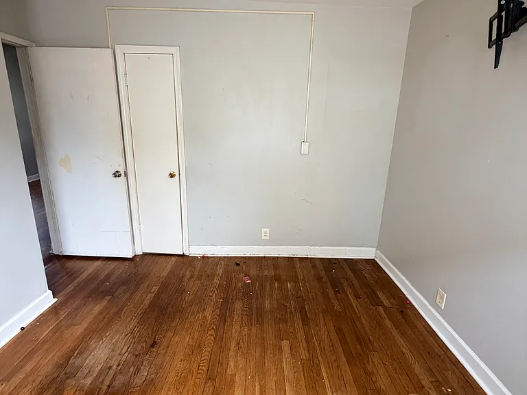 107 Dix St #1 — Photo 6