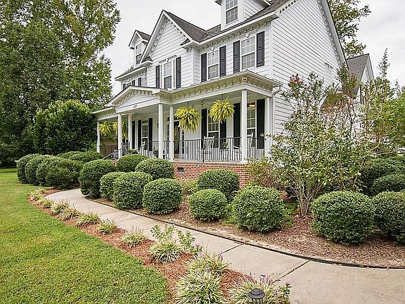 Charming home in OgburnFarms