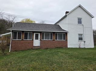 25 West St, Russellton, PA