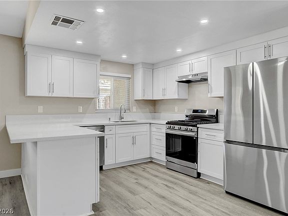3rd image of 3948 New Hope Way