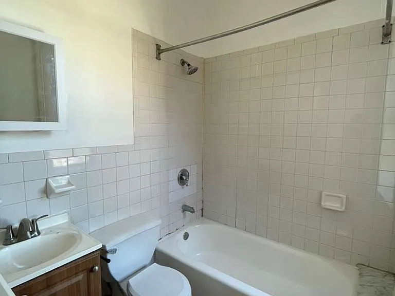 33 Storms Ave #3C — Photo 10
