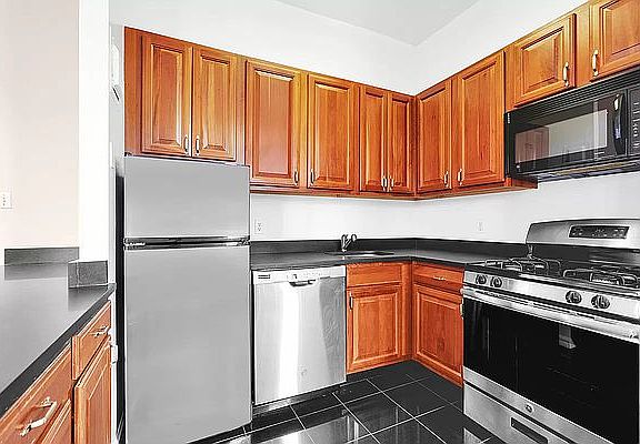 5th image of 78 W 85th St APT 5D