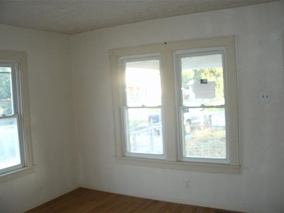 2nd image of 708 Buena Ave