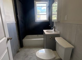 44 42nd St #3R, Irvington, NJ 07111