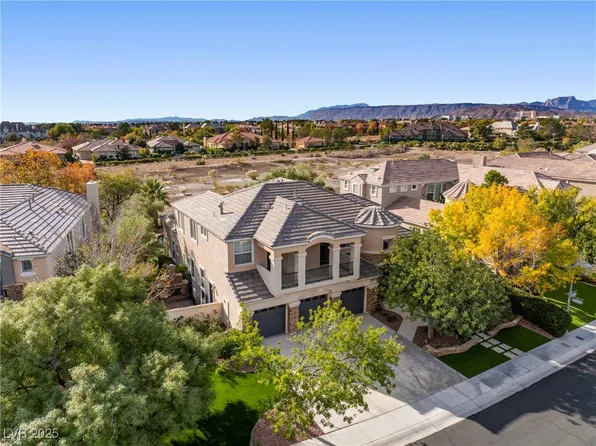 9521 Queen Charlotte Dr, Las Vegas, NV 89145