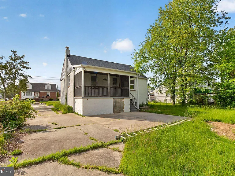 3303 Fairview Rd — Photo 17