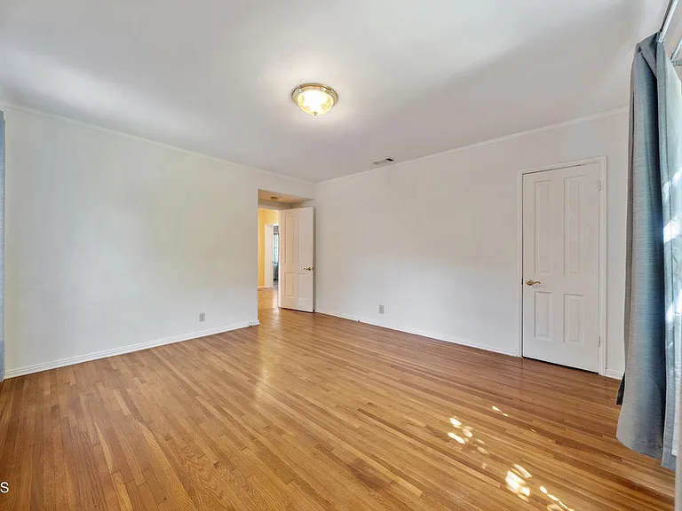 2335 Lorain Rd — Photo 35